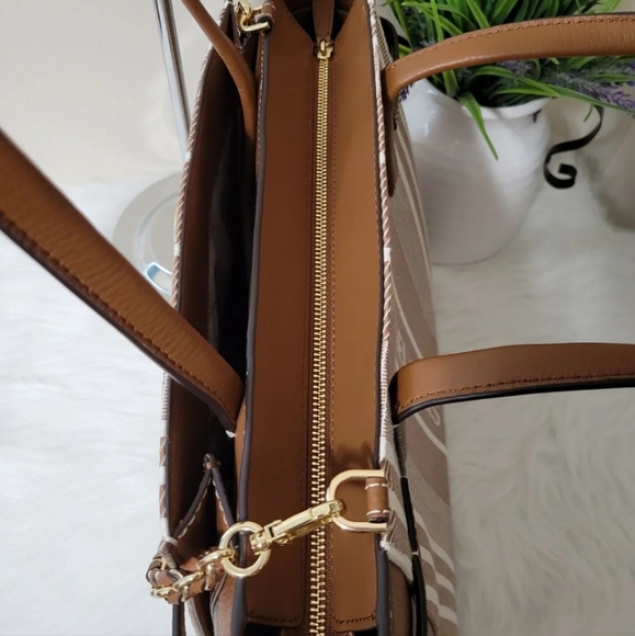 ❌️SOLD❌️ - Picture 6 of 11